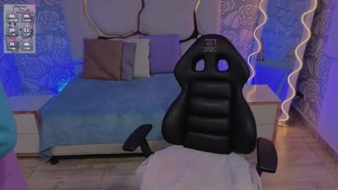 Snapshot of mellani_tay chatting on 16, 12, 2025 Mellani online show from 16, 12, 2025