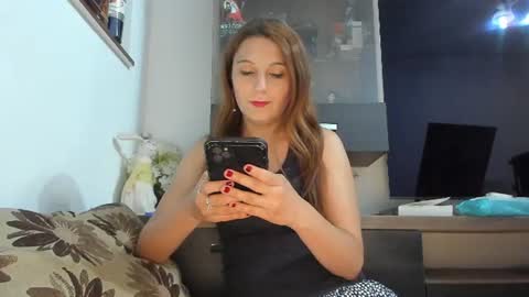 MellyMell  online show from 2, 7, 2026