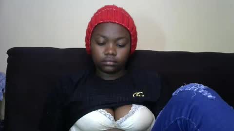 Snapshot of mellcy chatting on 8, 3, 2025 mell online show from 8, 3, 2025