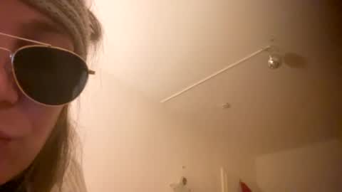 Melli online show from 13, 12, 2024