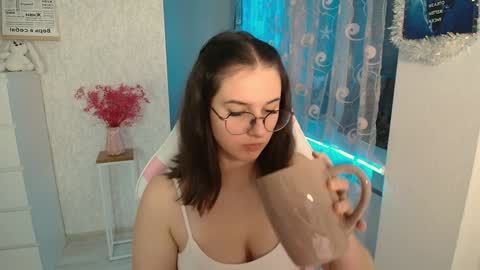 Snapshot of mellonmayre chatting on 12, 1, 2025 mellonmayre online show from 12, 1, 2025