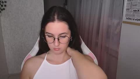 Snapshot of mellonmayre chatting on 25, 10, 2025 mellonmayre online show from 25, 10, 2025