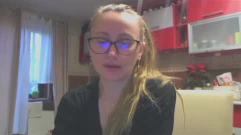 Melly online show from 18, 12, 2024