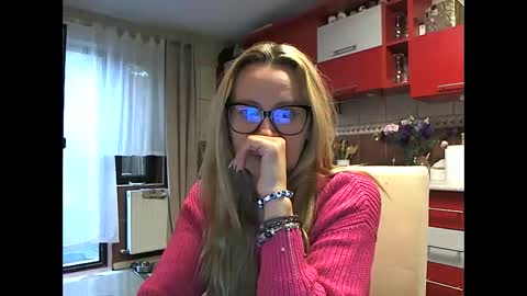 Melly online show from 29, 9, 2025