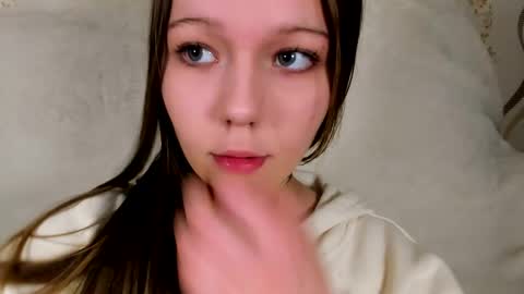 MelMooon online show from 21, 2, 2026