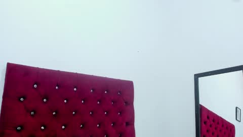 Snapshot of meloddy_megann chatting on 25, 4, 2026 Melody online show from 25, 4, 2026