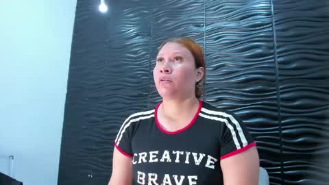 Snapshot of meloddy_megann chatting on 16, 5, 2026 Melody online show from 16, 5, 2026