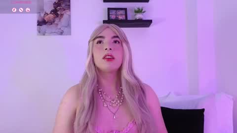 Snapshot of meloddysky chatting on 3, 2, 2025 Meloddy online show from 3, 2, 2025