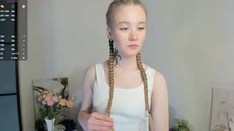 Snapshot of melodievejar chatting on 11, 1, 2026 melodievejar online show from 11, 1, 2026