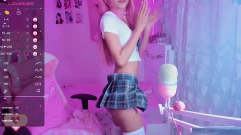 Snapshot of melody_e00 chatting on 2, 1, 2025 Elizabeth online show from 2, 1, 2025