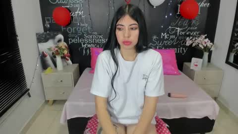 Snapshot of melody_hottt_ chatting on 11, 3, 2025 Melody online show from 11, 3, 2025