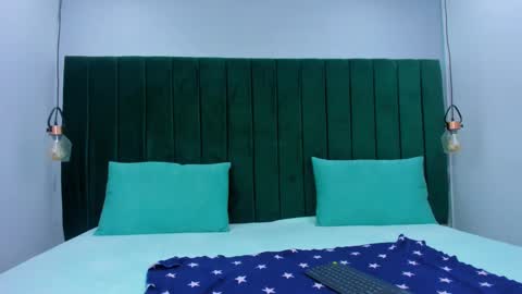 Snapshot of melody_kener chatting on 20, 11, 2025 melody_kener online show from 20, 11, 2025