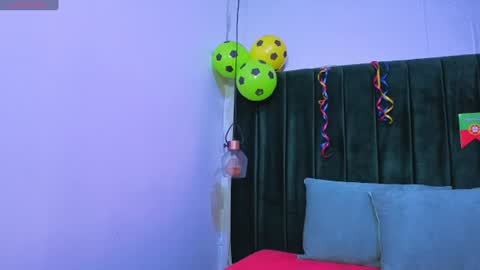 Snapshot of melody_kener chatting on 3, 7, 2026 melody_kener online show from 3, 7, 2026