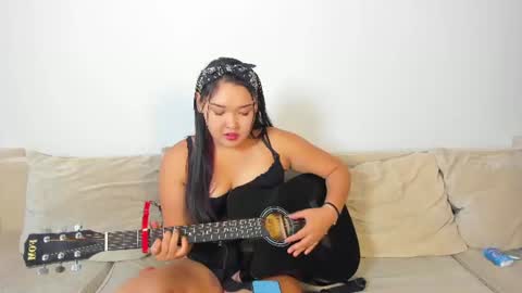 Snapshot of melodygoddes chatting on 11, 7, 2026 Mia online show from 11, 7, 2026