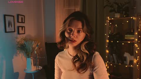 melody  online show from 25, 12, 2024