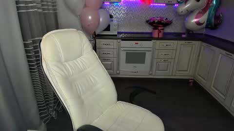 Snapshot of melodyoflovee chatting on 20, 1, 2025 Kaylie online show from 20, 1, 2025