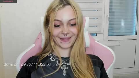 Snapshot of melonipinkbb chatting on 15, 5, 2026 MELONI online show from 15, 5, 2026