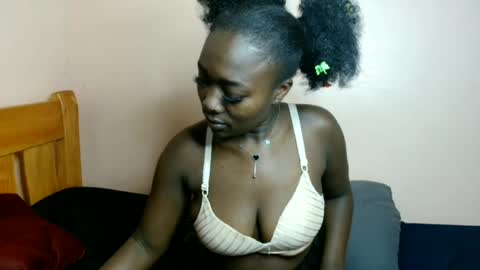 Snapshot of melrose_nadia chatting on 15, 6, 2026 mel online show from 15, 6, 2026