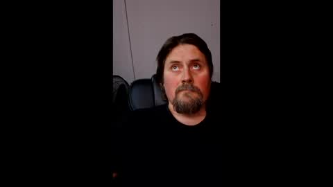 Snapshot of men10_12_1983 chatting on 11, 5, 2026 men10_12_1983 online show from 11, 5, 2026