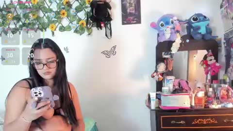 Snapshot of mensia_hernandez chatting on 25, 6, 2026 Princess Mensia online show from 25, 6, 2026