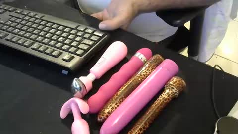 Snapshot of mentosgum chatting on 28, 9, 2025 mentosgum online show from 28, 9, 2025