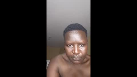 Snapshot of menza12 chatting on 4, 12, 2025 menza12 online show from 4, 12, 2025