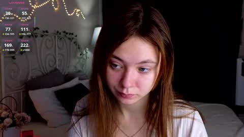 Snapshot of meow_mellie chatting on 10, 9, 2025 meow_mellie online show from 10, 9, 2025