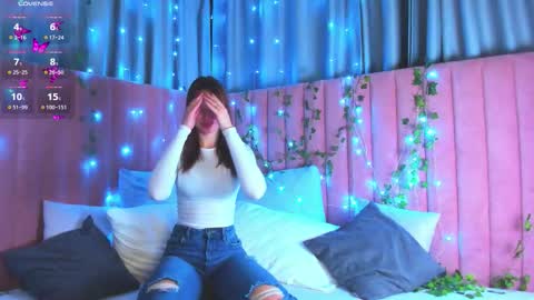 Snapshot of meow_mellie chatting on 10, 10, 2025 meow_mellie online show from 10, 10, 2025