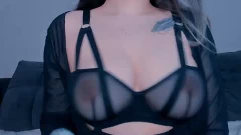 Snapshot of meow_rinnie chatting on 22, 7, 2026 My links --- online show from 22, 7, 2026