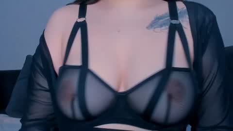 Snapshot of meow_rinnie chatting on 24, 7, 2026 My links --- online show from 24, 7, 2026