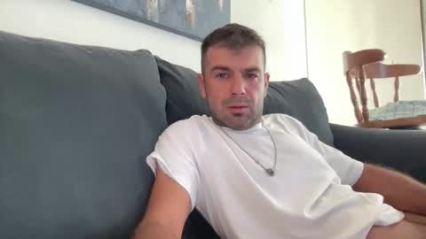Snapshot of mercedes190d chatting on 7, 5, 2026 Mercedes190d online show from 7, 5, 2026