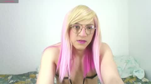 Snapshot of mercie_11 chatting on 29, 10, 2025 MERCIE online show from 29, 10, 2025