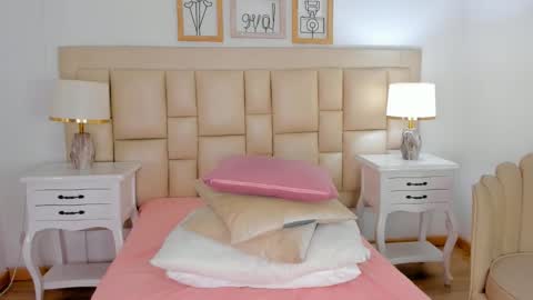   online show from 21, 12, 2024