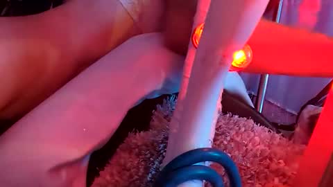 gurlnips online show from 14, 11, 2025