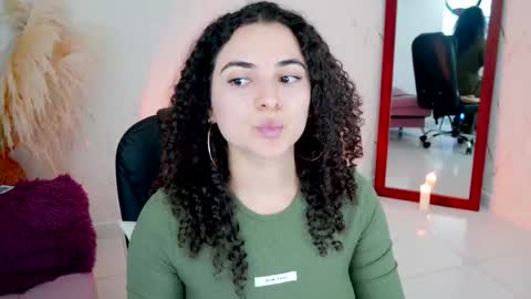 Snapshot of merida_bell18 chatting on 26, 4, 2026 Merida Bell online show from 26, 4, 2026