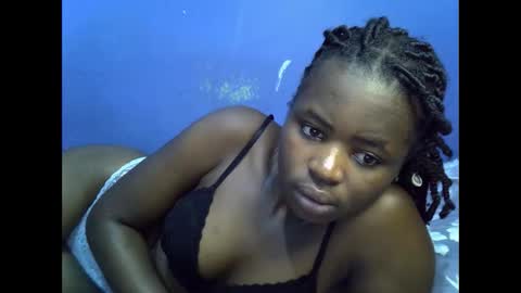 merlin_queen online show from 19, 12, 2025