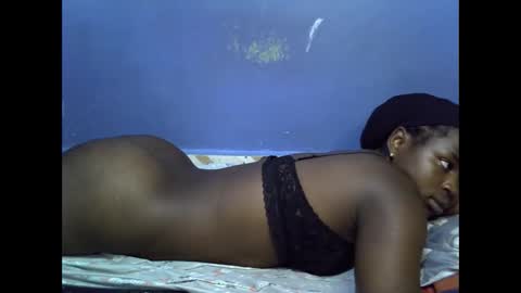 merlin_queen online show from 22, 12, 2025