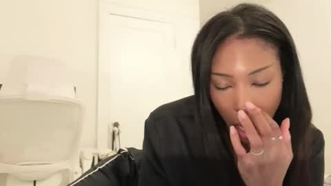 Snapshot of meruboo chatting on 15, 12, 2025 meruboo online show from 15, 12, 2025