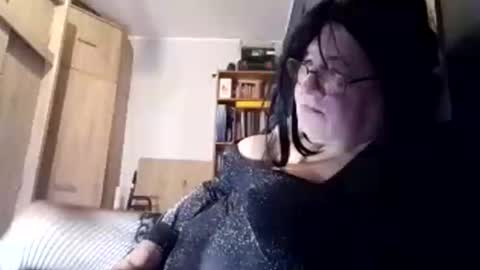 mery3881 online show from 12, 9, 2025