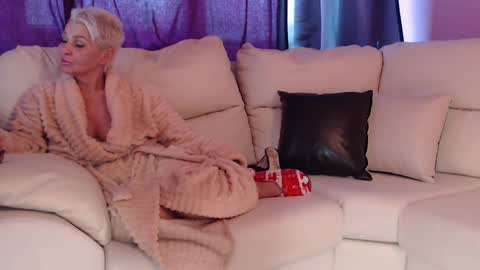 Jenny online show from 18, 2, 2025