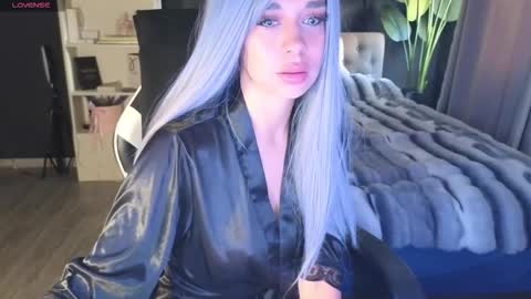 vollmond online show from 2, 10, 2025