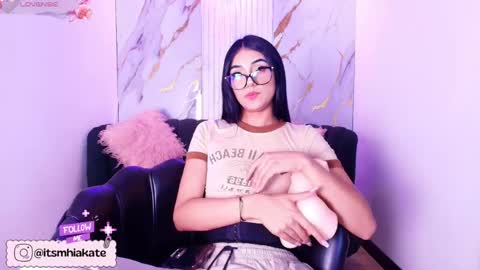 Snapshot of mhia_kate chatting on 30, 4, 2026 Mhia Kate online show from 30, 4, 2026