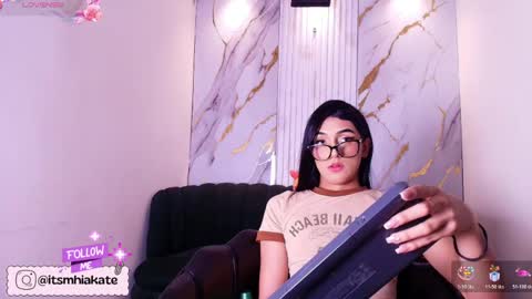 Snapshot of mhia_kate chatting on 7, 5, 2026 Mhia Kate online show from 7, 5, 2026