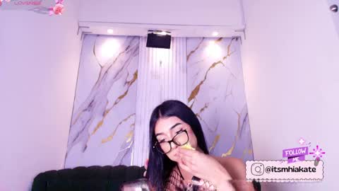 Snapshot of mhia_kate chatting on 11, 5, 2026 Mhia Kate online show from 11, 5, 2026