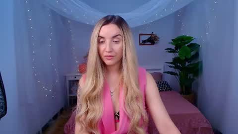 Snapshot of mi1a_ chatting on 6, 8, 2026 mi1a_ online show from 6, 8, 2026