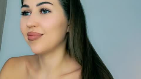 Mia Martskaya online show from 12, 4, 2026