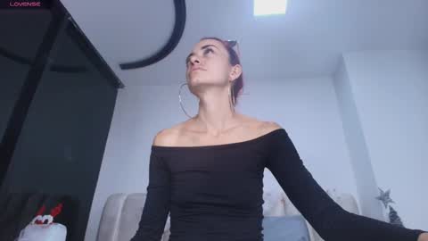 Emi online show from 21, 12, 2025