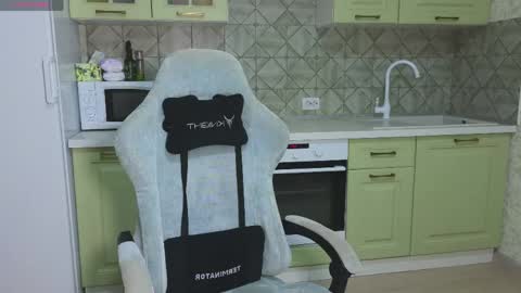 Snapshot of mia___lunaa chatting on 17, 5, 2026 Mia online show from 17, 5, 2026