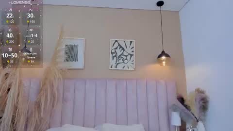 mia__bailey_ online show from 30, 6, 2026