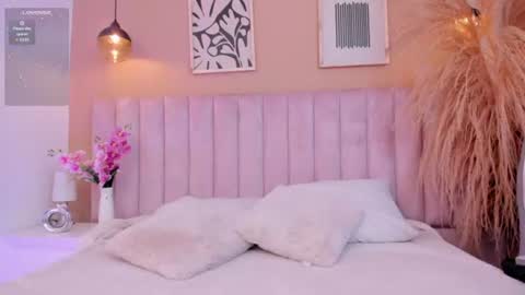mia__bailey_ online show from 7, 7, 2026